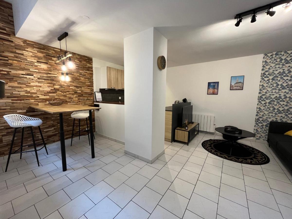Superbe Appartement En Centre Ville D'Arras Bagian luar foto