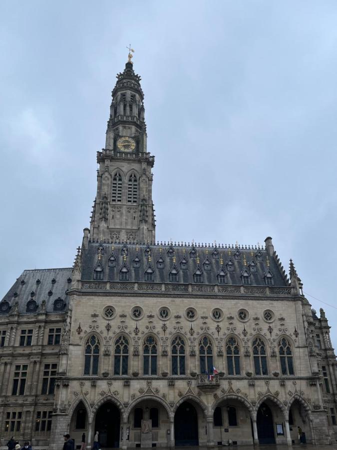 Superbe Appartement En Centre Ville D'Arras Bagian luar foto
